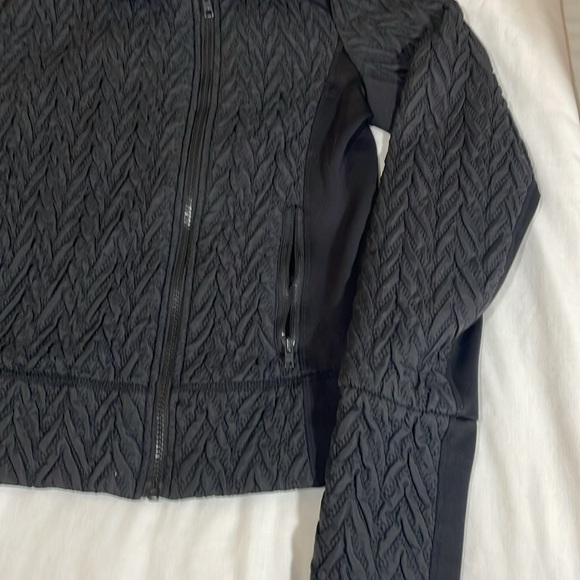Cynthia Rowley Women’s Quilted Black Jacket Size Small - Picture 3 of 7
